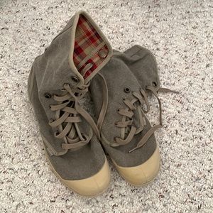 Like new Palladium gray and tan canvas boots size 9.5 ASO Amy Pond